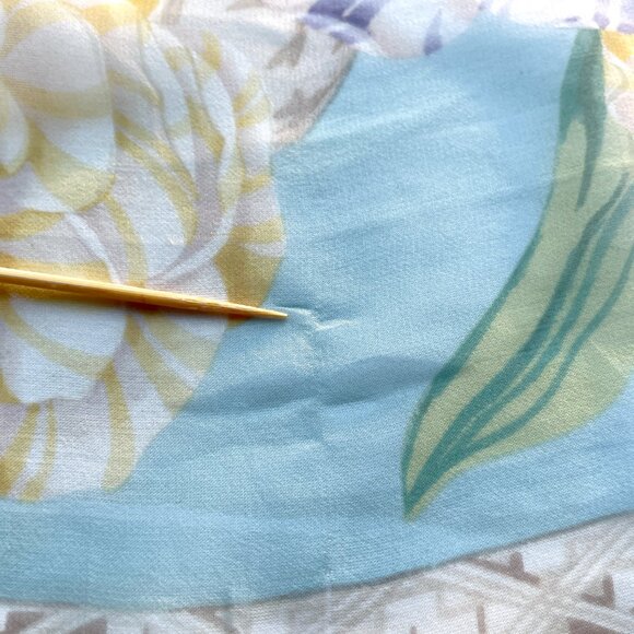 Vintage Gucci Floral Silk Chiffon Oversized Shawl Scarf - Picture 15 of 15